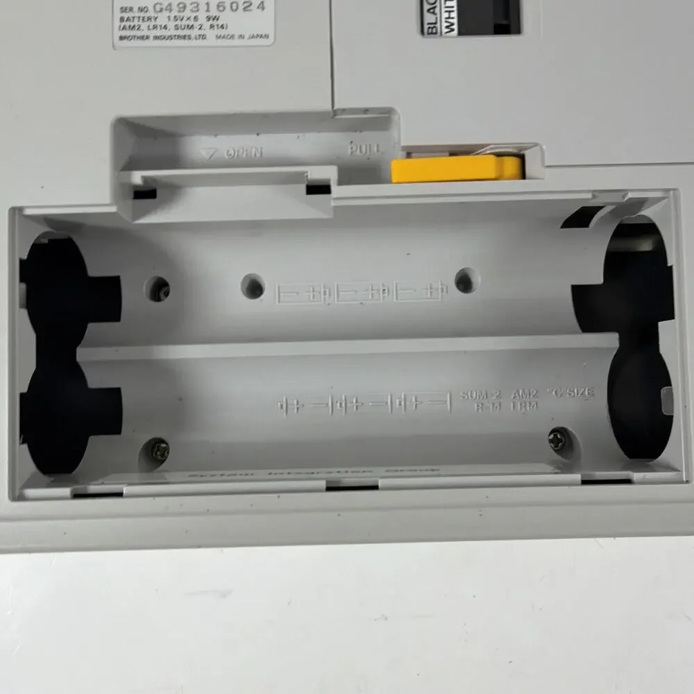 Brother P-Touch Label Maker Electronic Labeling System PT-25 w/ Tape & Case